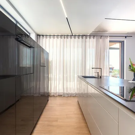 Villa Dianas Garden Design *