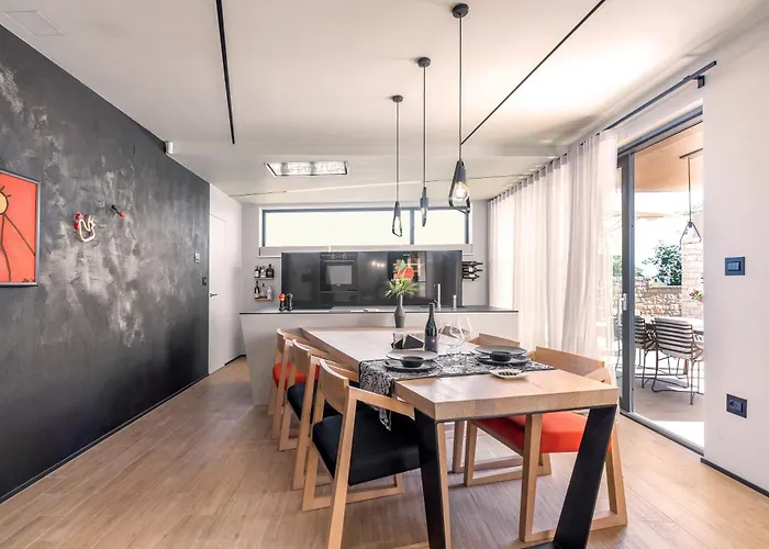 Villa Dianas Garden Design Umag