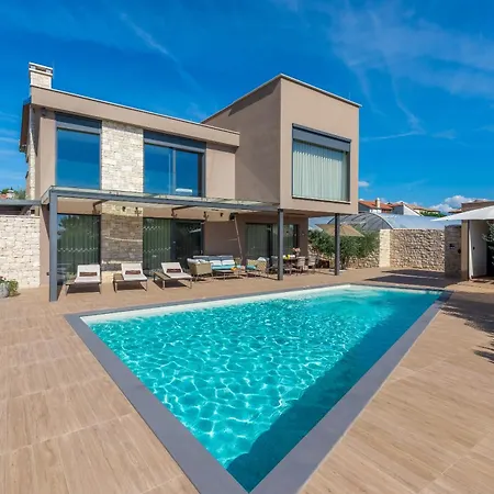 Dianas Garden Design