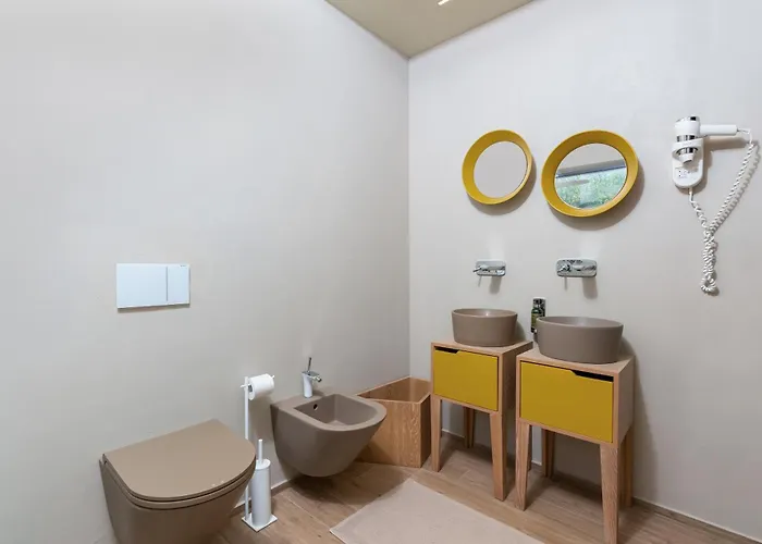 Dianas Garden Design *