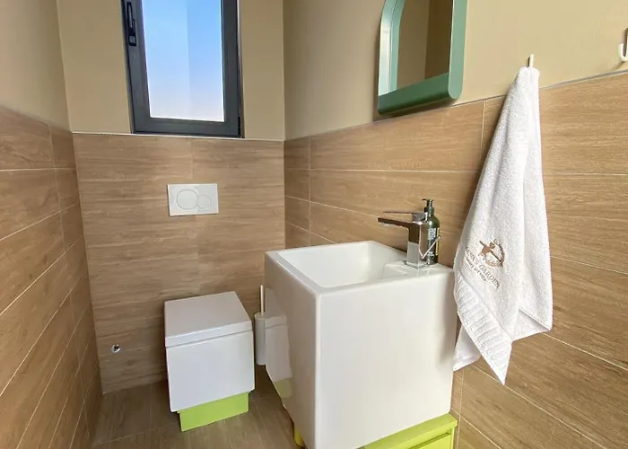 Dianas Garden Design *