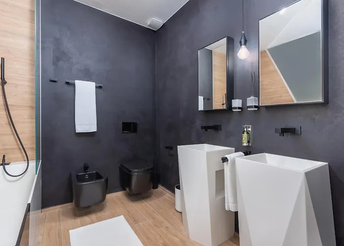 Dianas Garden Design Villa *